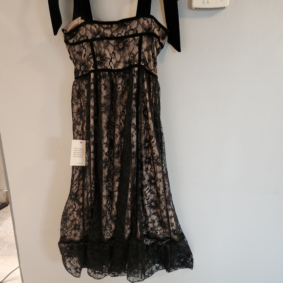 Bohme Black Lace Ribbon Strap Midi Dress, Beige Lining, Ruffle Hem, Size XS, NWT - Picture 11 of 16